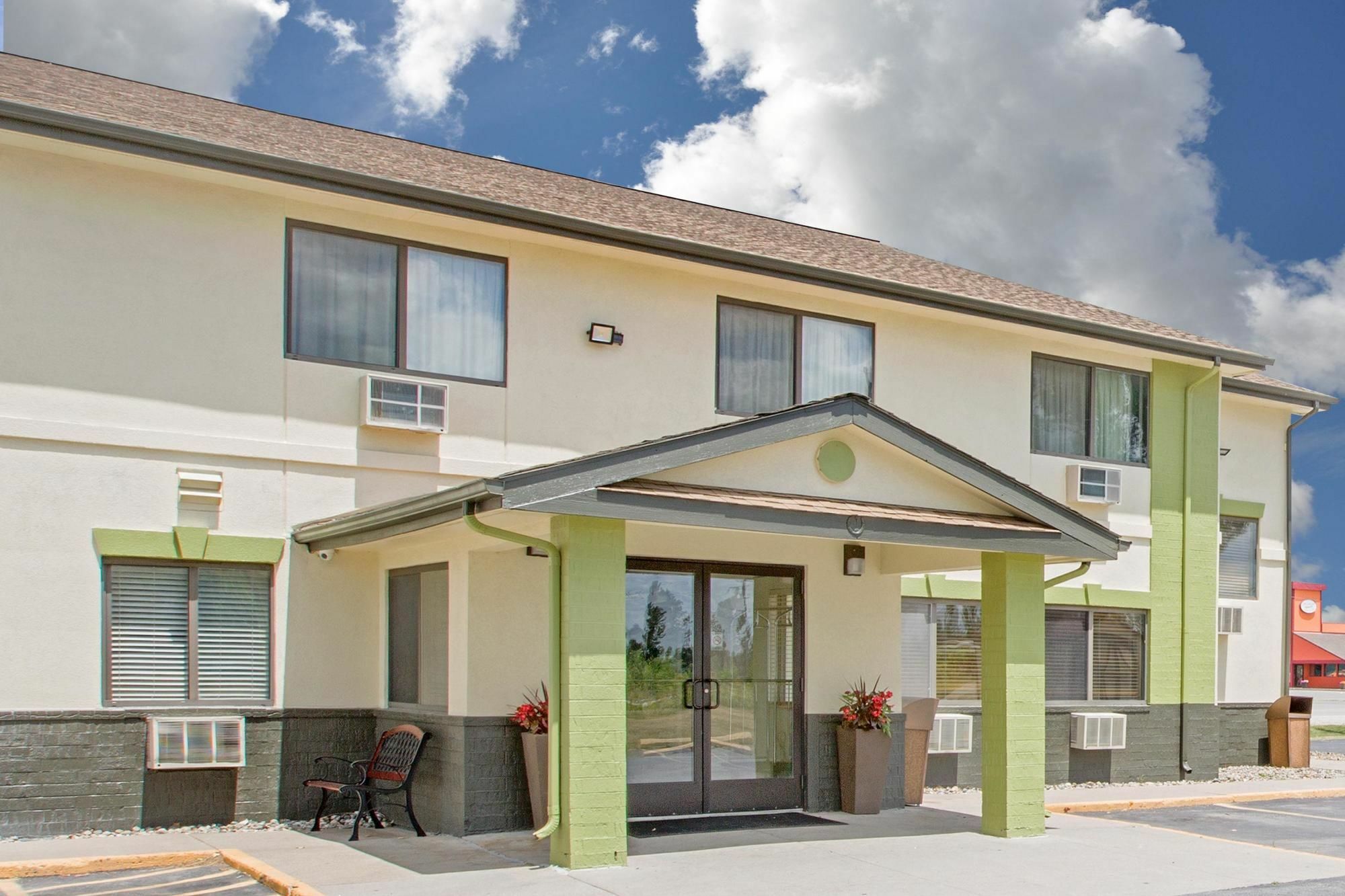 Hotel Baymont By Wyndham Ames Exterior foto